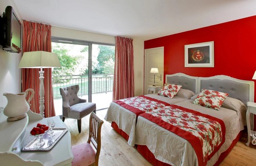 Auriac-du-Perigord Hotel | Le Moulin de Mitou