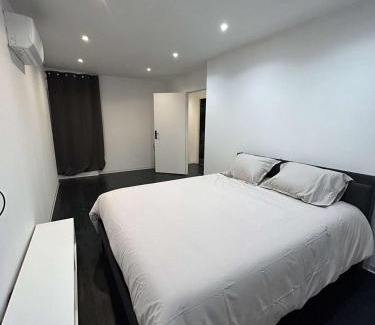 Grasse Apartment | Le Moulin des Sens - Grasse