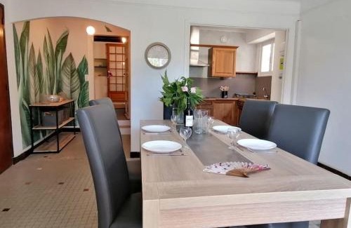 Saint-Marcel-d'Aredeche House | Le Murier en Ardèche, 4 personnes, avec sauna
