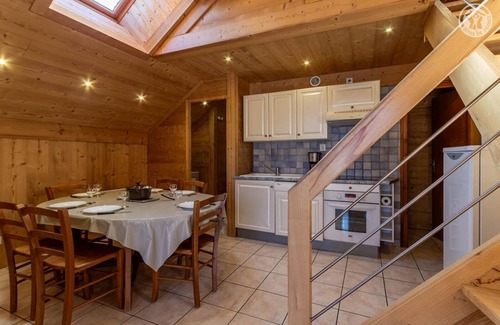 Albiez-le-Vieux House | LE MUSTANG 1 - ALBIEZ MONTROND