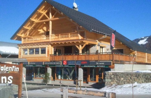 Albiez-le-Vieux House | LE MUSTANG 1 - ALBIEZ MONTROND
