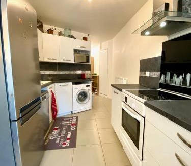 Universite Apartment | Le Neptune, appartement avec parking et jardin proche université