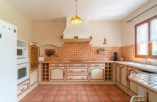 Malemort-du-Comtat House | Le Nichoir at the foot of Ventoux with swimming pool, private garden and air conditioning