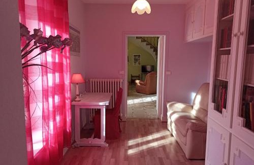 Molosmes House | Le Nid des Tourterelles