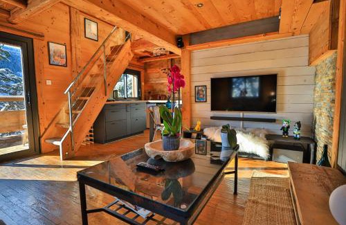 Saint-Jean-de-Sixt Ski Chalet | Le Noisetier - Mini Chalet 2 pers - 2min la Clusaz - AravisTour