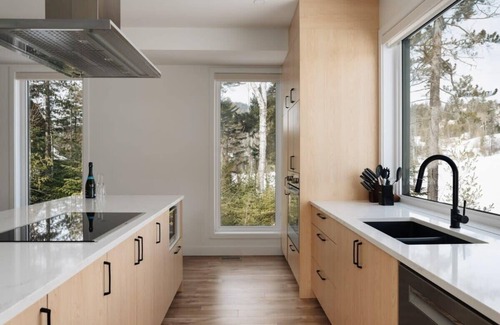 Saint Come Ski Chalet | Le Nordet - Spa, Game Room, and Stunning View
