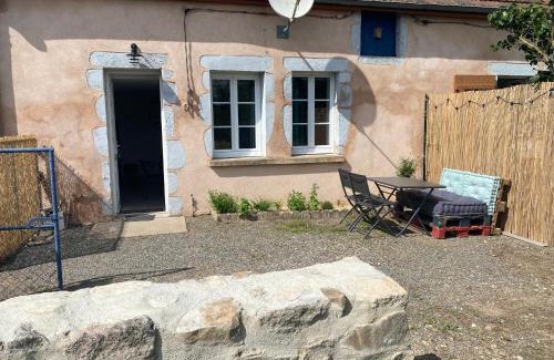 Mesvres House | Le Pâtis Karadok - le gîte à la ferme du Karadok'Inn