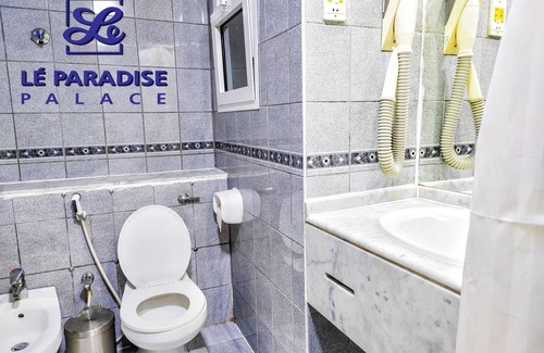Al Muraqqabat Hotel | Le Paradise Palace Hotel Deira Dubai Al Rigga