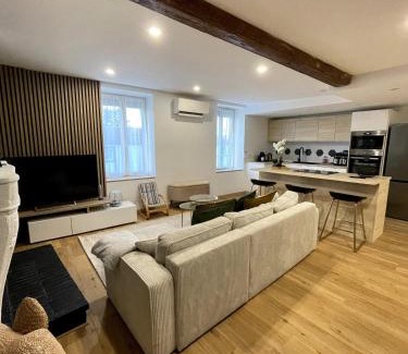 Riom Apartment | Le Parifou Family home in Riom Puy de Dome