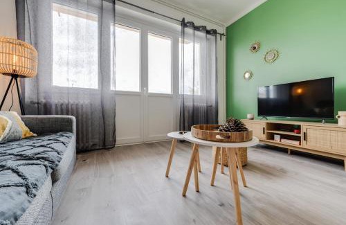 Annecy Apartment | Le Parmelan - Beautiful T2 with balcony for up to 4 people