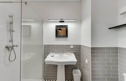 Menthon-Saint-Bernard Other | Le Pavillon des Fleurs