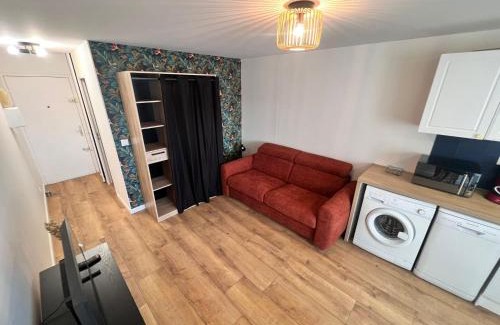 Saint-Cyprien Plage Apartment | Le perroquet