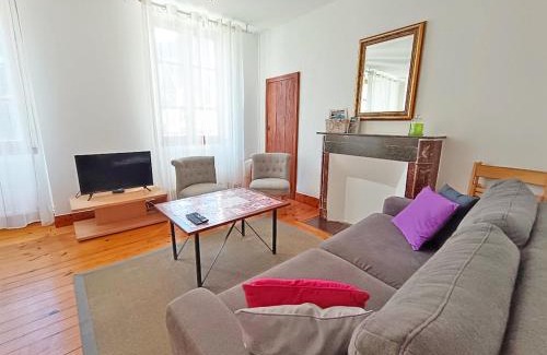 Bagneres-de-Luchon Apartment | Le petit cerf, T3, wifi, cave