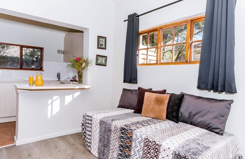 Durbanville House | Le Petit Chateau