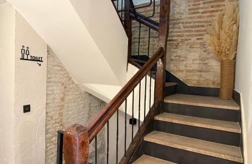 Zaragoza Old Town House | Le Petit Hostel