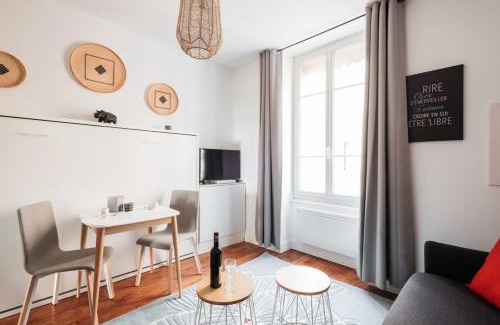 Saint Michel - Mairie Apartment | Le petit Jean Macé- Universités -Quais du Rhône