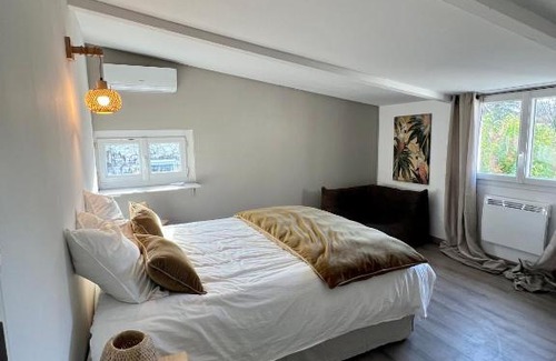 Aix-en-Provence Villa | Le petit Robinson