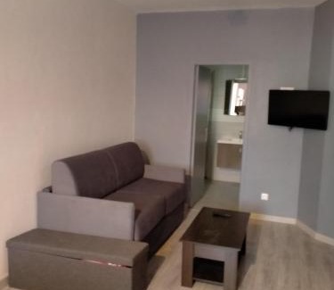 Saint-Jean-de-Maurienne Apartment | le petit SAINT ANTOINE