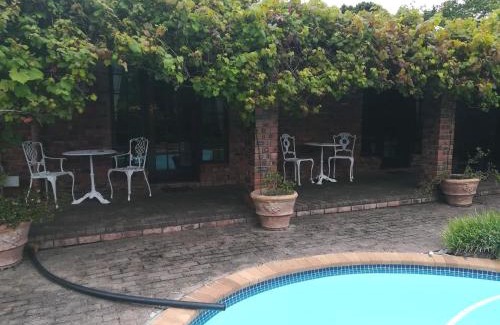 Constantia Bed & Breakfast | Le Petit Vignoble