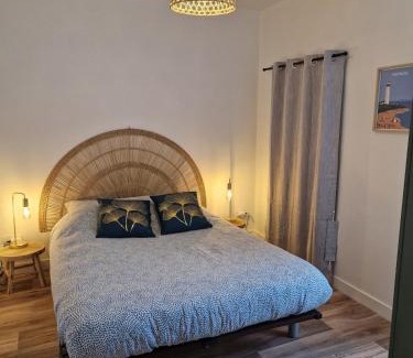 Le Rosais-La Flourie Apartment | Le Phare - Appartement cosy en centre ville
