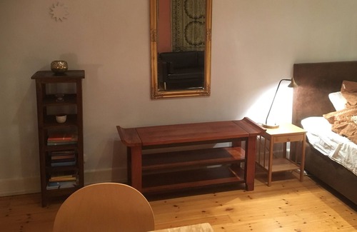 Dutch Quarter Apartment | "le piccolo grande" lovingly decorated apartment in Holländerhaus