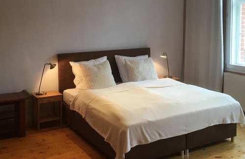Dutch Quarter Apartment | "le piccolo grande" lovingly decorated apartment in Holländerhaus