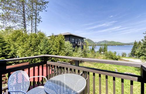 Lac Superieur Village Ski Chalet | Le Pionnier Waterfront Lac-Supérieur Tremblant