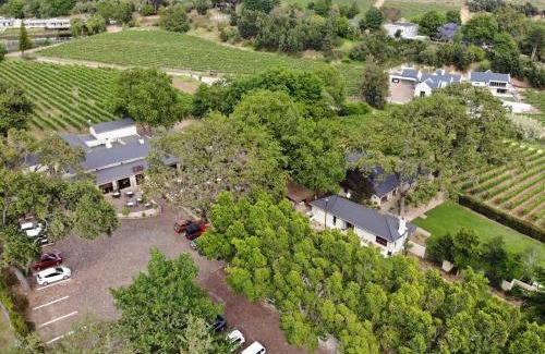 Cape Winelands Cabin | Le Pommier Wine Estate