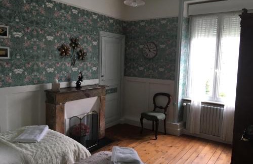 Passais-Villages Bed & Breakfast | Le Presbytère Chambre D'Hôtes