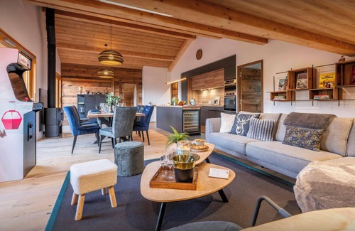 Combloux Apartment | Le Primpiolet - Penthouse for 9 with Mont Blanc view - OVO Network
