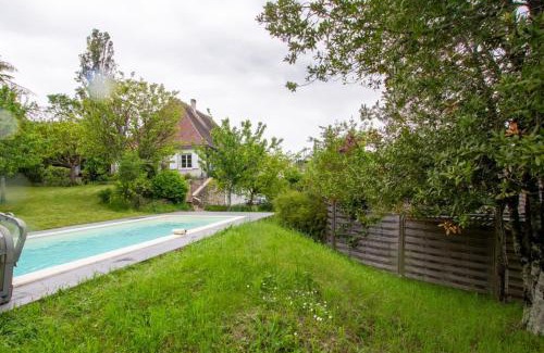 Thenon House | Le puits fleuri