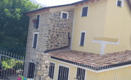 Camerota Apartment | Le quattro pietre