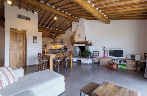 Poggiarello Villa | Le Redi: sustainable geothermal country villa, amazing views over Chianti hills