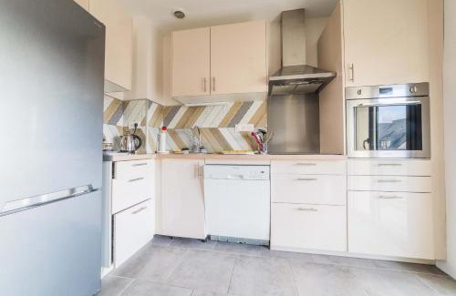Brive-la-Gaillarde Apartment | Le Refuge de l'Écrivain - 2 Chambres