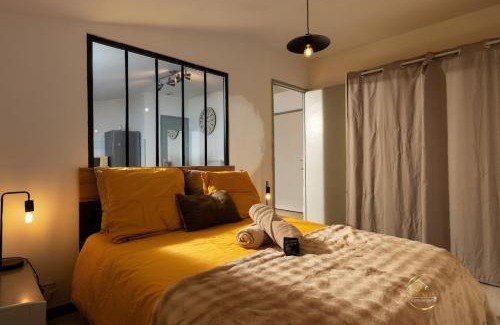 Castelnaudary Apartment | Le refuge du canal Local à vélo Face canal du midi