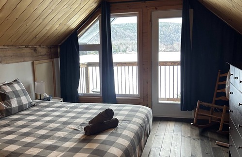 Mandeville Ski Chalet | Le Renard - Chalet Bord de Leau & Plage Privée en Nature