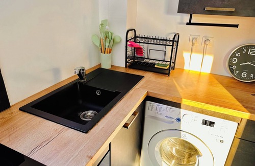 Chinon Apartment | Le Ronsard, Chinon View of the fortress & Collegiate church of Saint Mexme - Historic center 5mn