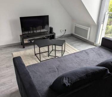 Chinon Apartment | Le Ronsard, vue sur forteresse