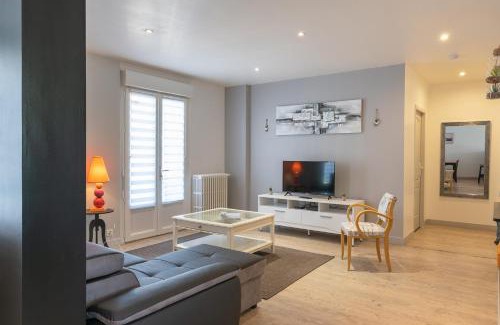 Brive-la-Gaillarde Apartment | Le Rooftop Briviste - 2 Chambres