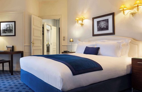Bellecour - Hotel Dieu Hotel | Le Royal Hotel Lyon - MGallery Collection