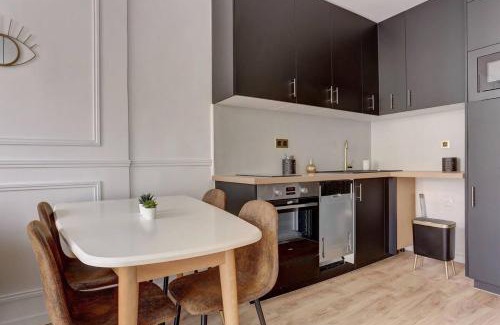 Saint-Louis Apartment | Le Royale Louis 14