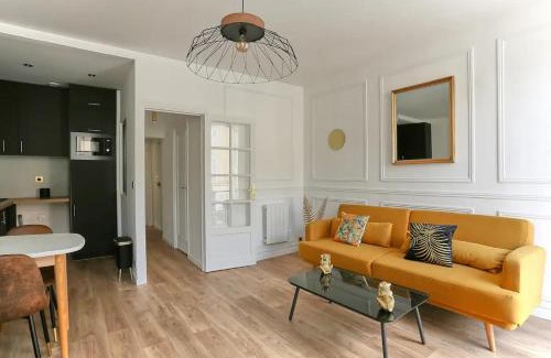 Saint-Louis Apartment | Le Royale Louis 14