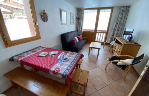 Montalbert Apartment | le signal 105 apartment in residence 50 meters from slopes 4-6 people