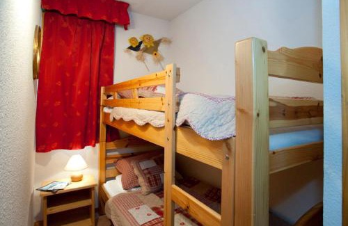 Montalbert Apartment | le signal 105 apartment in residence 50 meters from slopes 4-6 people