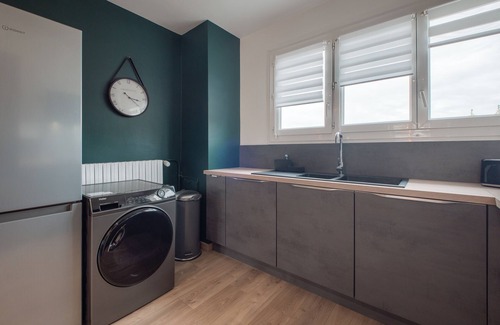 Laval Apartment | Le Solférino - Balcon - Parking - Wifi