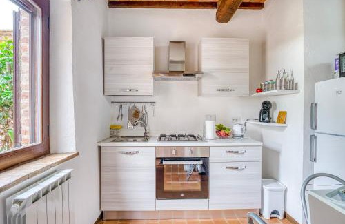 Castiglione del Lago Apartment | Le Spighe - Charming Apt with Communal Pool