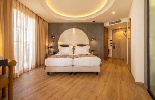 Gauthier Hotel | Le Square By Onomo Collection