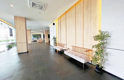 Bang Chalong Hotel | Le Srivaree Suvarnabhumi Airport Hotel