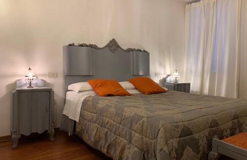 Foligno House | Le stanze di Anna Rita all'Arco Polinori