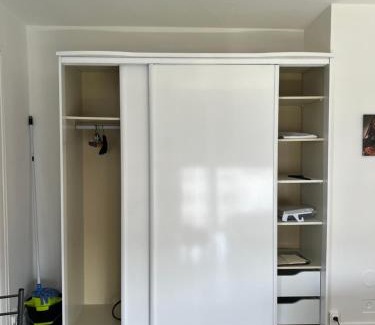 Adamville Apartment | Le Studio Calme et Moderne